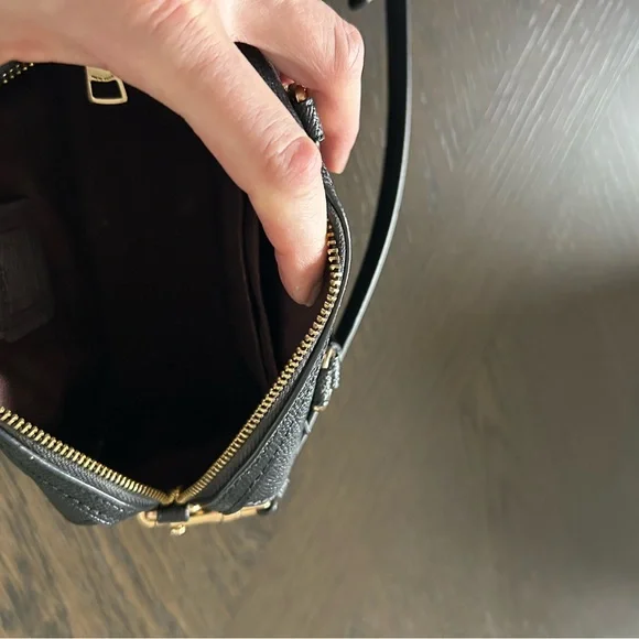 Coach Black Mini Satchel Crossbody Bag with Gold Accents 7x4 EXCELLENT CONDITION - Picture 10 of 11